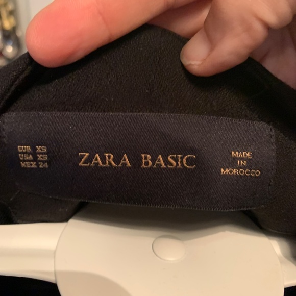 Zara Basic cropped black jacket. Worn 2x‎ . Excellent cobdition - Picture 2 of 6